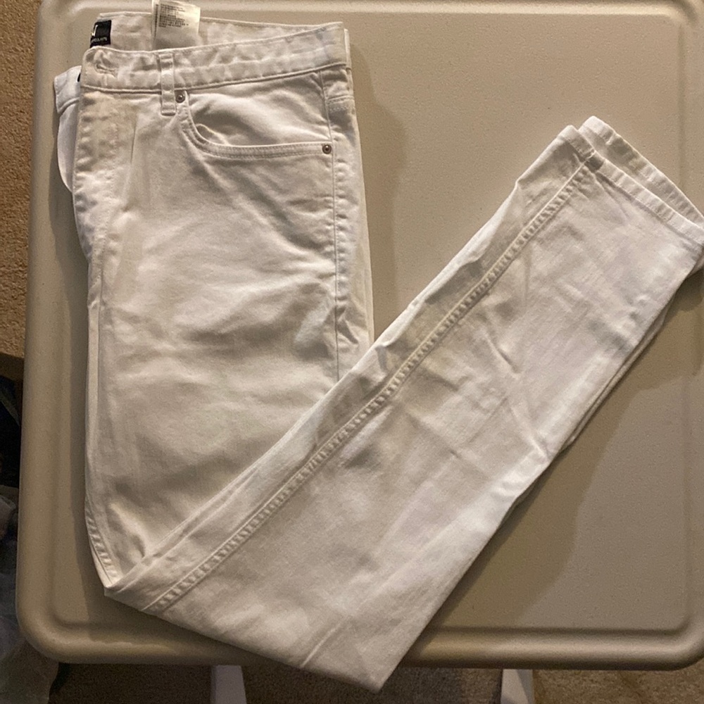H&M: White jeans